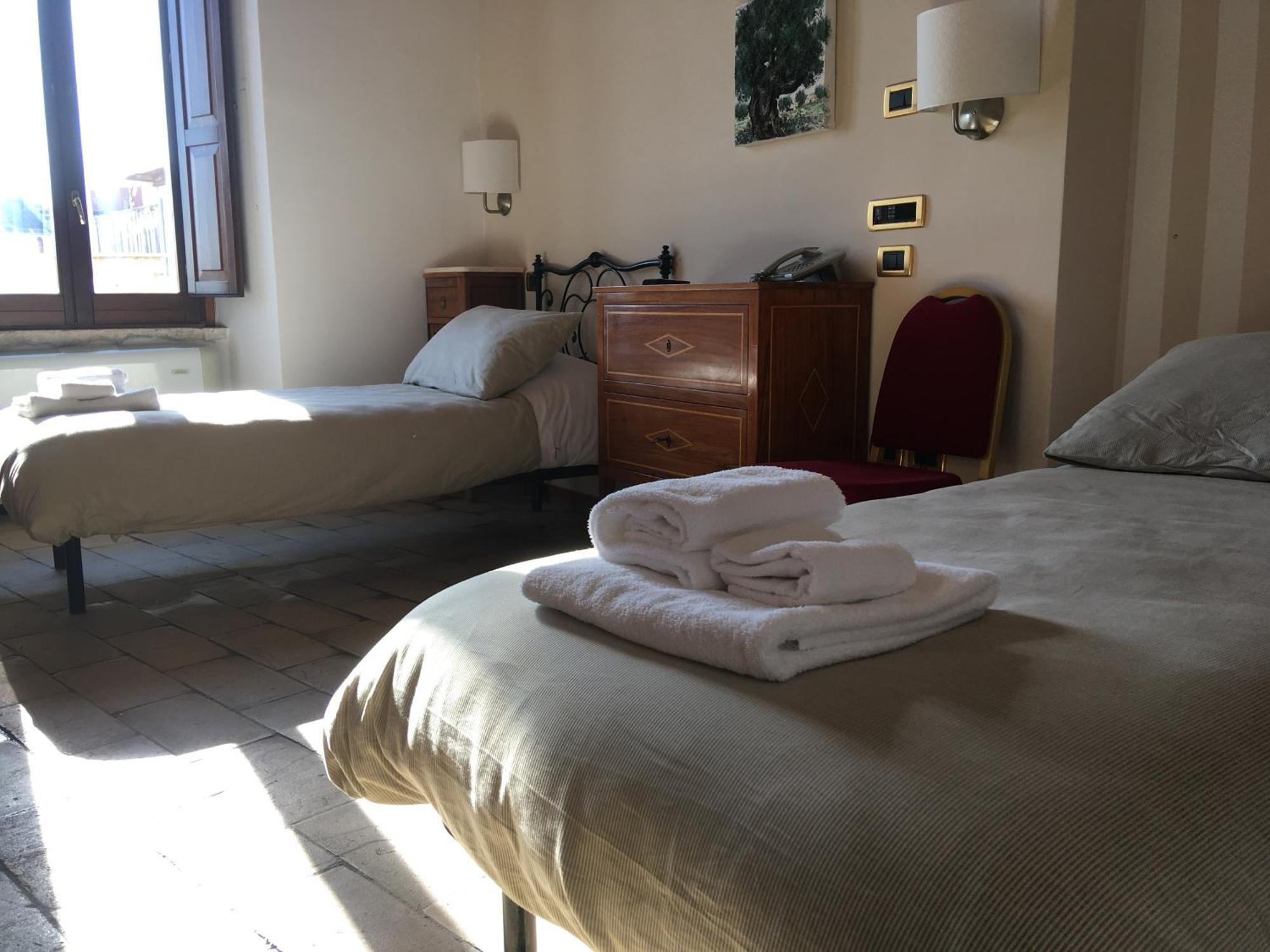 S. Martin Hotel Giovinazzo Exterior foto